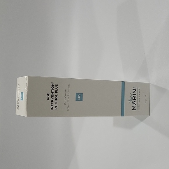 Jan Marini Age Intervention Retinol Plus MD - Picture 1 of 5